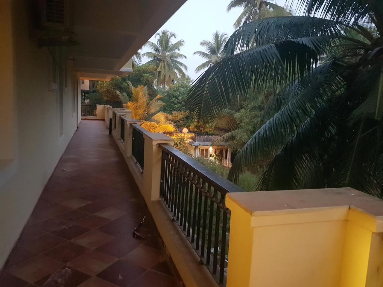 Areia De Goa, Comfort Stay Apartment Near Baga Beach Bagian luar foto